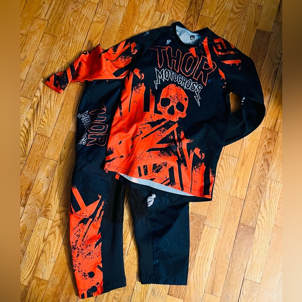 Youth XL Thor Motocross Gear